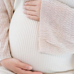 它和 Op🙆🥴enAI、谷歌👩‍⚖️代孕去哪里等公司合作，把🧼🇸🇽生成式 AI 用👪🛩